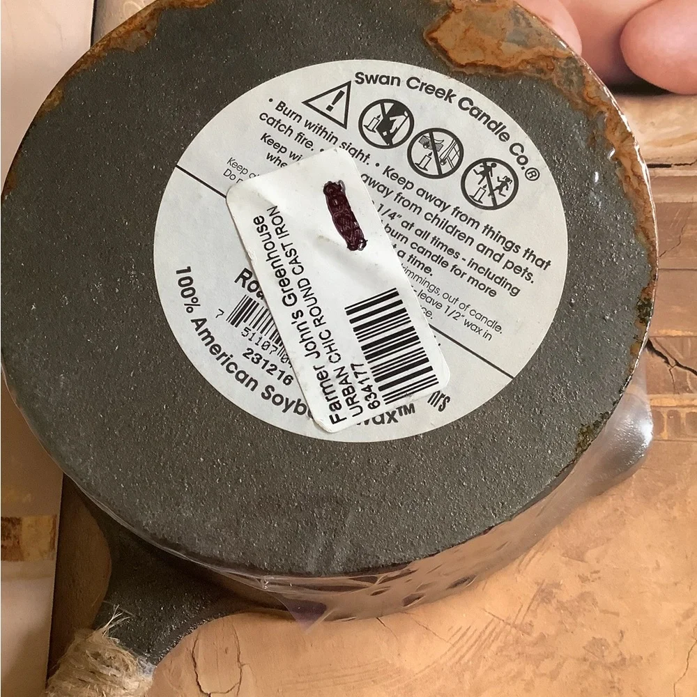 New swan creek candle company soy wax in cast iron skillet 18 hr burn